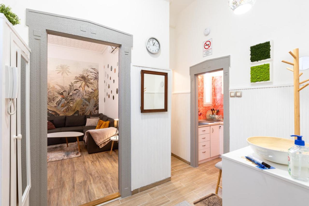 Stylish Modern Apartment Next To New York Cafe Budapest Exteriör bild
